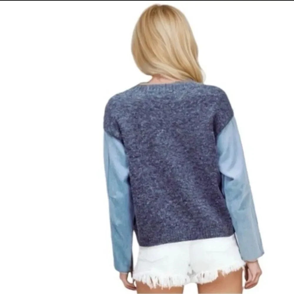Davi and Dani Gray and Blue “Mastermind” sweater with denim sleeves